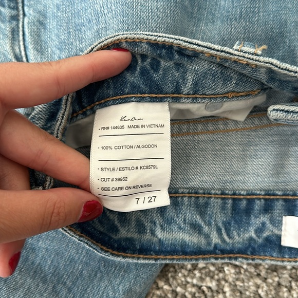 Denim KanCan Jeand with Holes in Knee - Picture 8 of 8